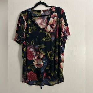 Sew In Love Navy Floral Short Sleeve Top